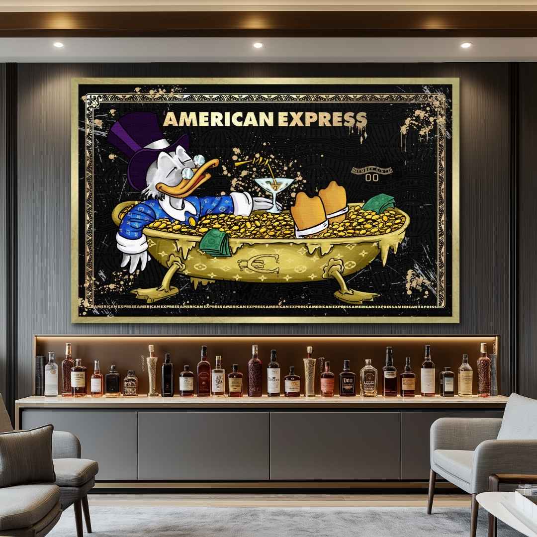 Tela pop art di American Express con Zio Paperone in abito LV dentro una jacuzzi d'oro, appesa in un ristorante hotel