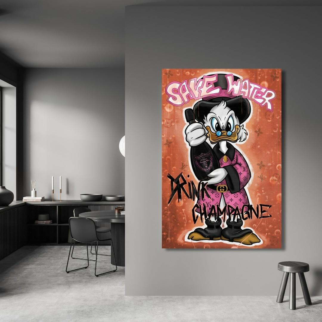 Tela pop art di Zio Paperone con una bottiglia di Dom Pérignon Rosé, scritta 'Save Water Drink Champagne', in un elegante ufficio