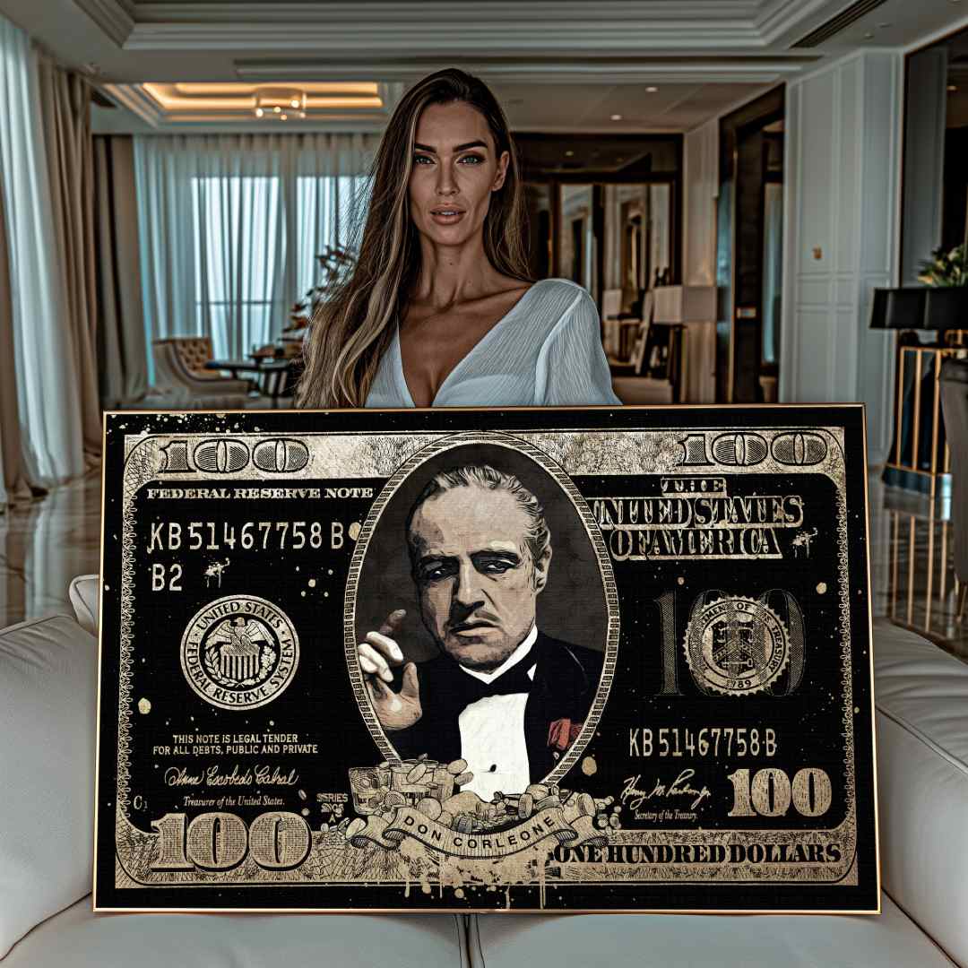 Modella con stampa su tela pop art di banconota da 100$ con Don Vito Corleone come Il Padrino